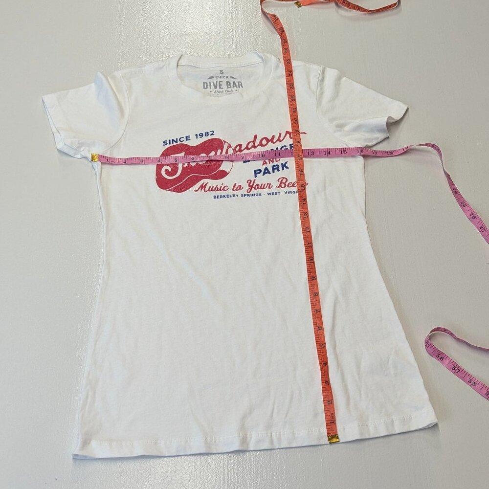 NWOT Two Dive Bar by Chick Shirt Club Size Small White - Picture 7 of 14
